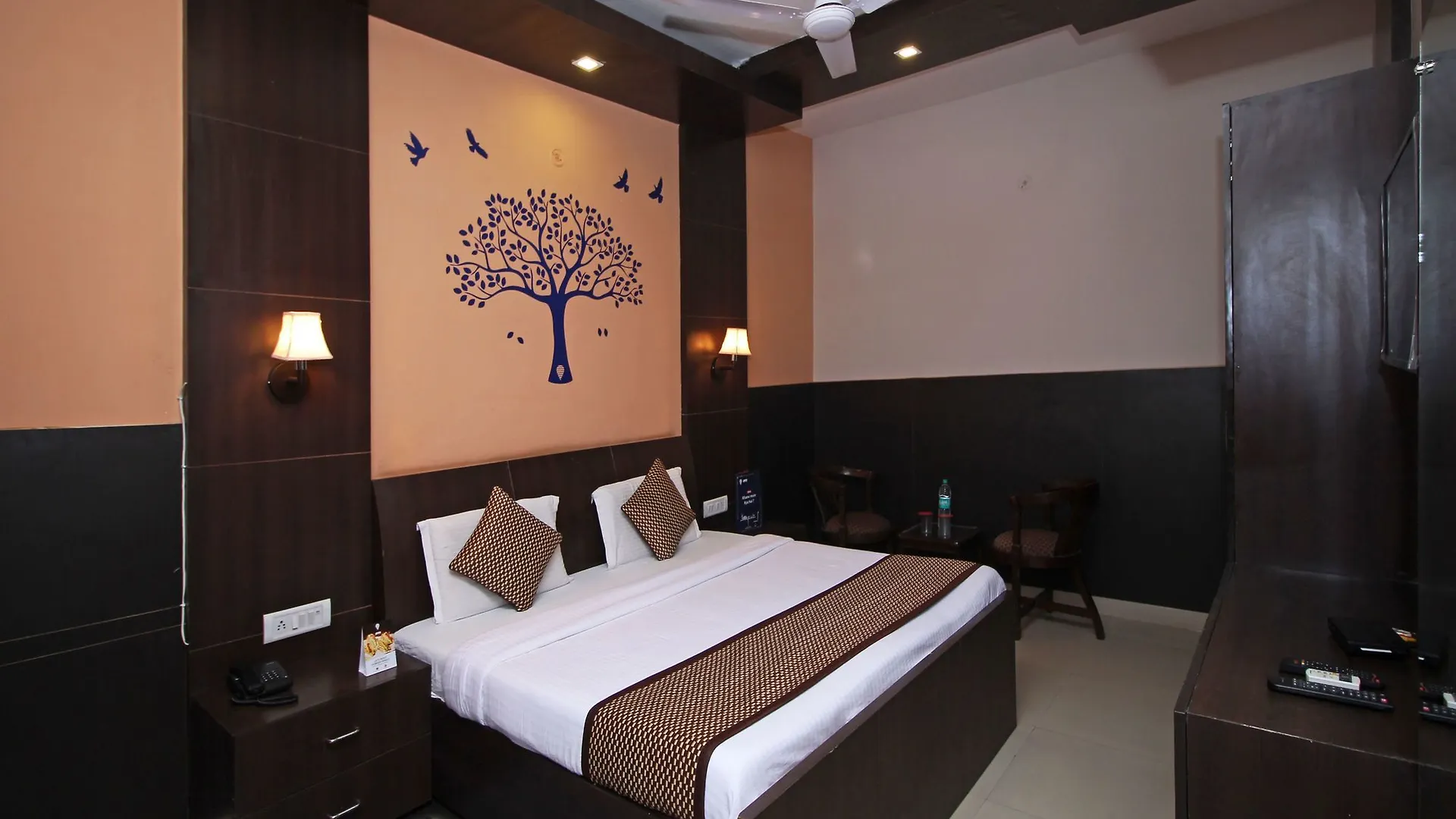 Oyo 576 Hotel Shree Kanta Residency Gurgáon