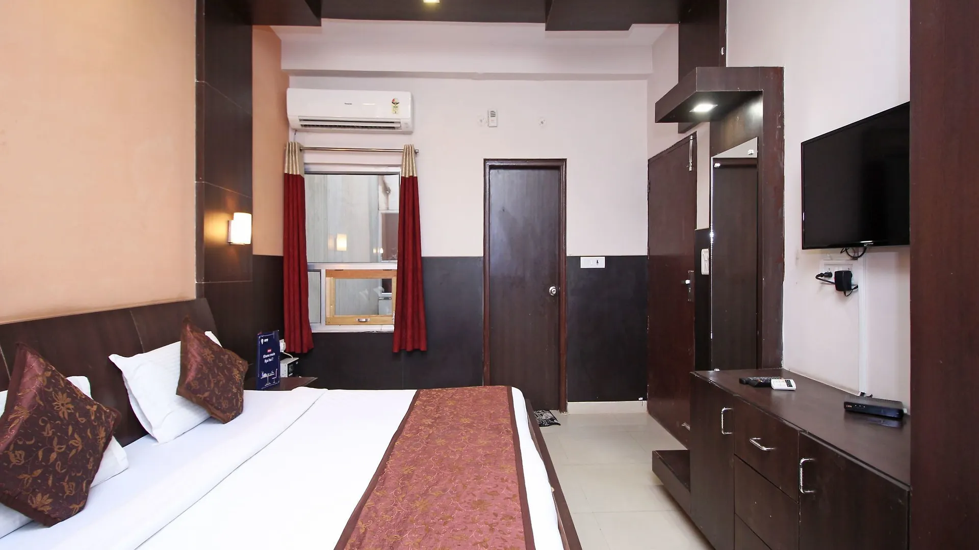 Oyo 576 Hotel Shree Kanta Residency Gurgáon 2*,